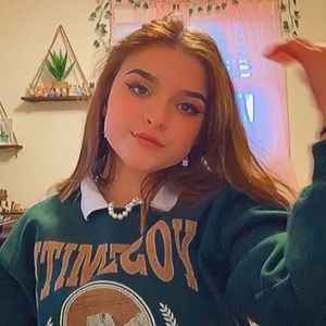 Meet your Posher, Haley